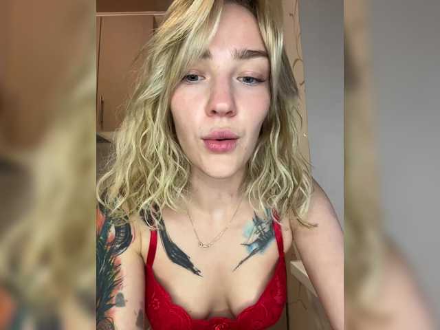 Looonacom live cam on BongaCams