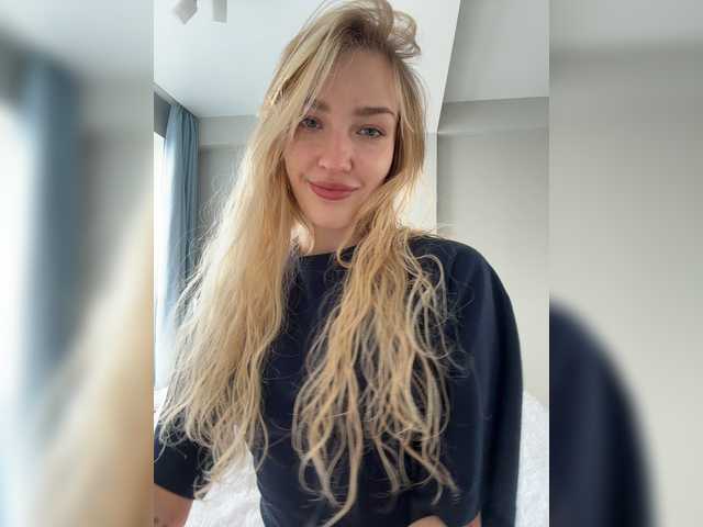 Looonacom live cam on BongaCams