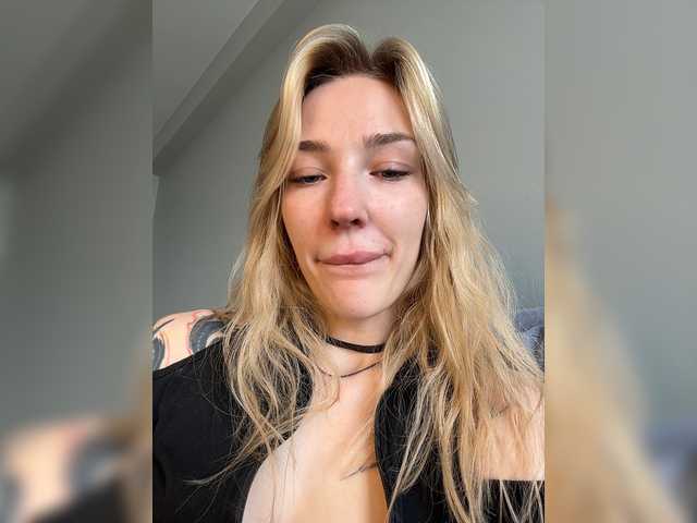Looonacom live webcam show