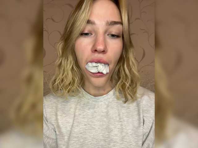 Looonacom live cam on BongaCams