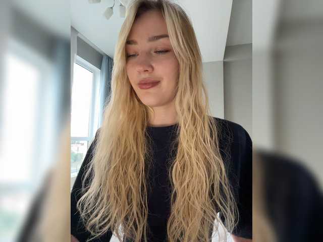 Looonacom live cam on BongaCams