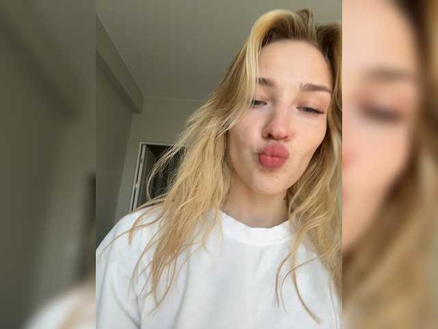 Looonacom live cam on BongaCams