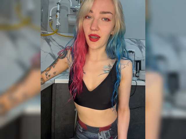 AlinnaAnnila live cam preview