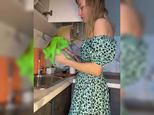 Looonacom live webcam show