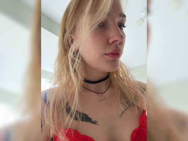 Looonacom live webcam show