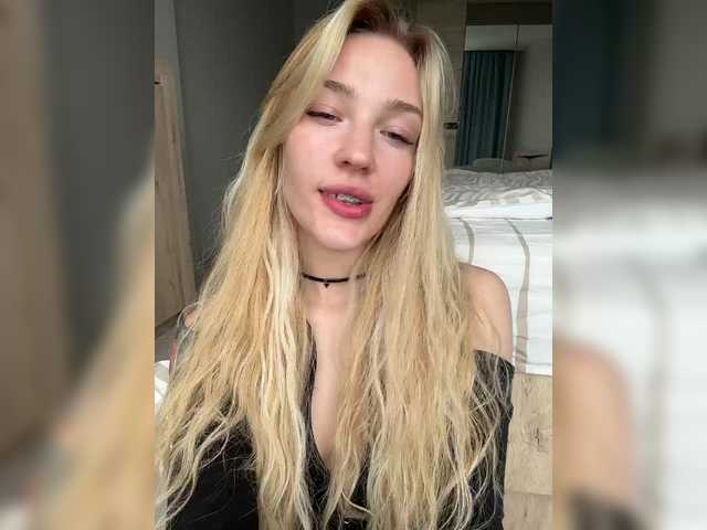 Looonacom live cam on BongaCams