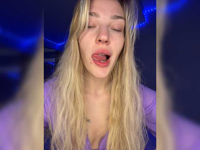 Looonacom live cam on BongaCams
