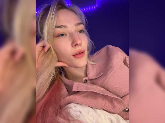 Looonacom live cam on BongaCams