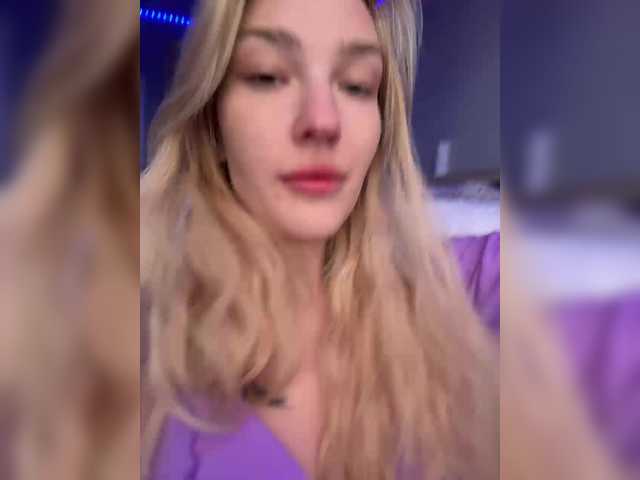 Looonacom live cam on BongaCams