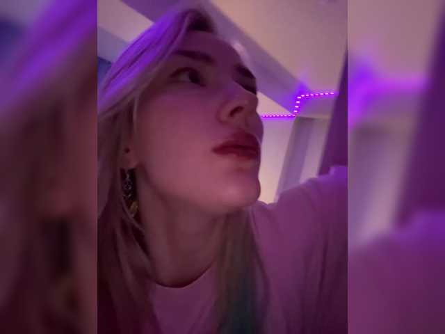 Looonacom live cam on BongaCams
