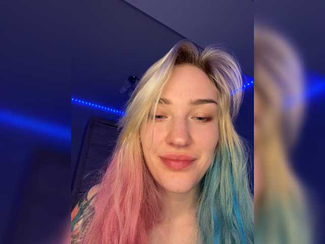 Looonacom live cam on BongaCams