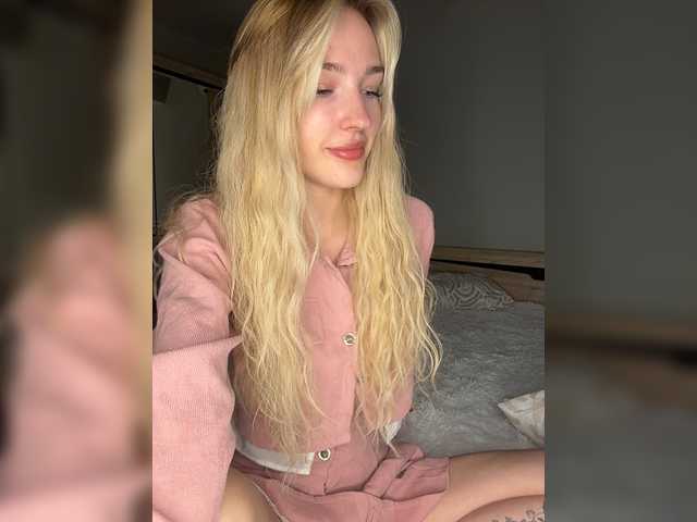 Looonacom live cam on BongaCams