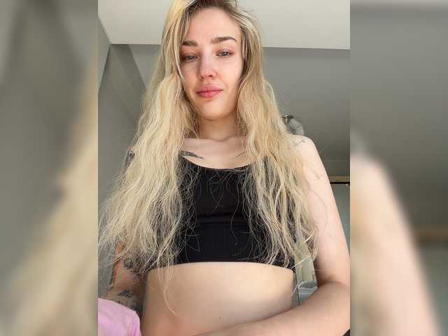 Looonacom live cam on BongaCams
