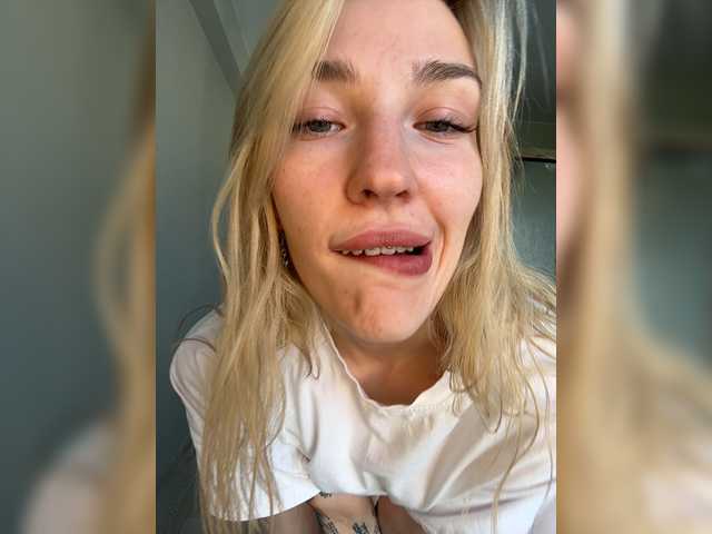 Looonacom live webcam show