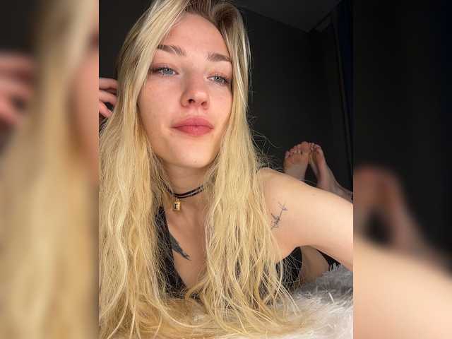 Looonacom live cam on BongaCams