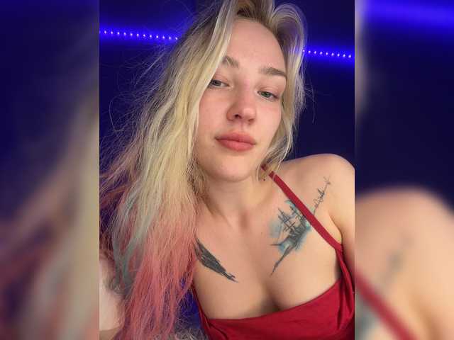 Looonacom live cam on BongaCams