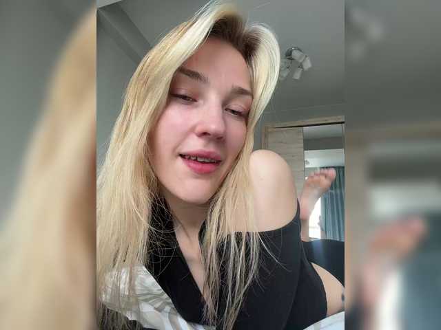 Looonacom live cam on BongaCams
