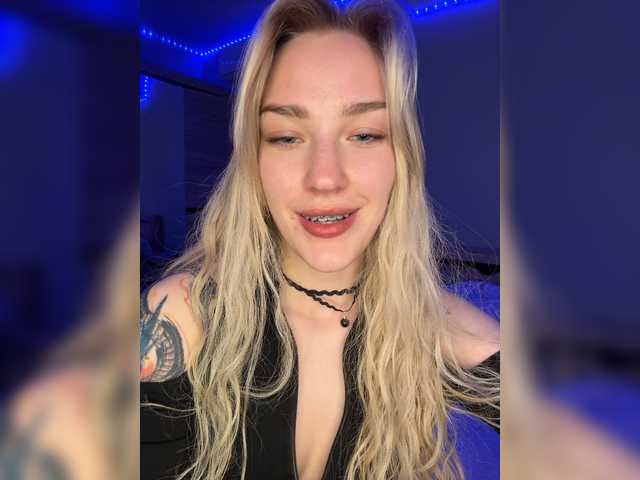 Looonacom live cam on BongaCams