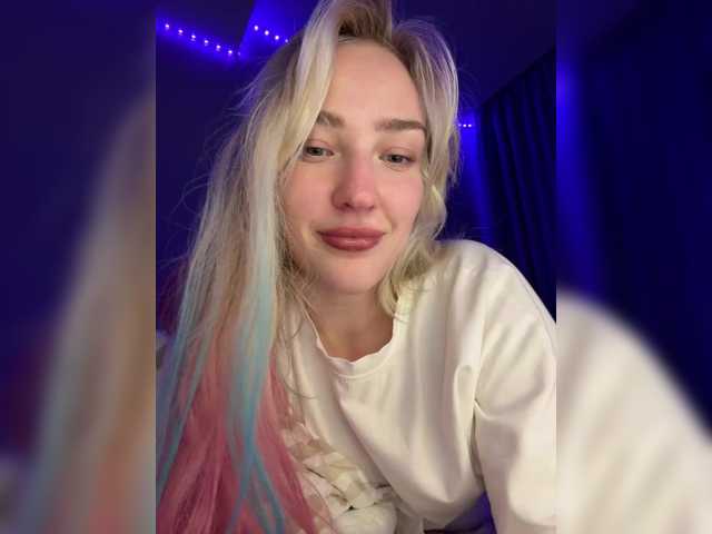 Looonacom live cam on BongaCams