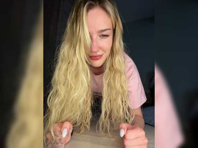 Looonacom live cam on BongaCams