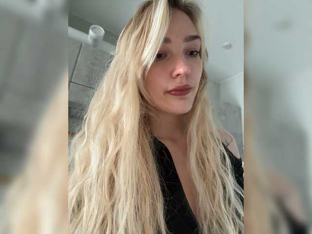Looonacom live cam on BongaCams
