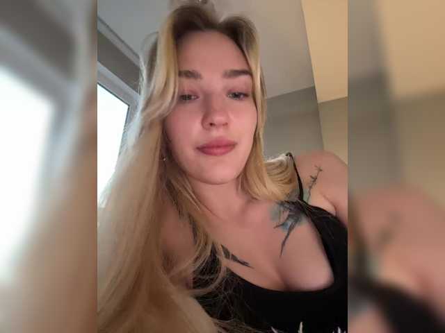 AlinnaAnnila live cam preview