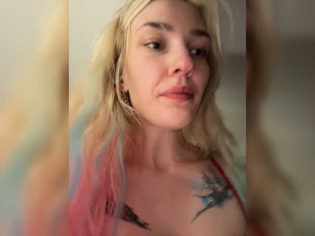 Looonacom live cam on BongaCams