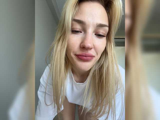 Looonacom live cam on BongaCams