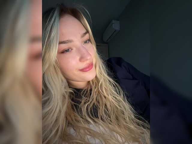 Looonacom live cam on BongaCams