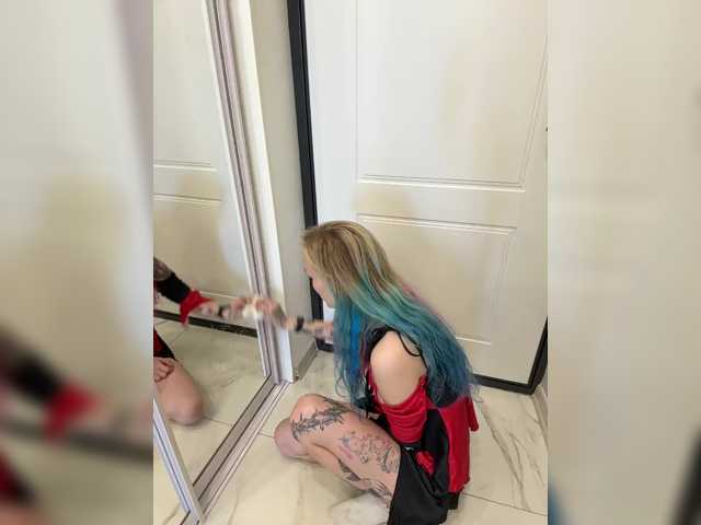 Looonacom live cam preview
