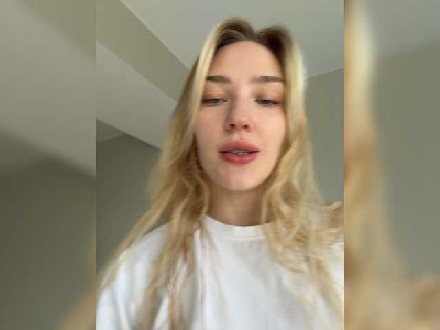 Looonacom live cam on BongaCams