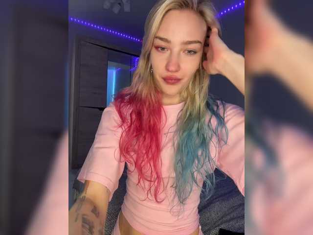 Looonacom live cam on BongaCams