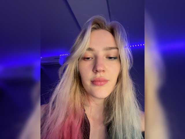 Looonacom live cam on BongaCams