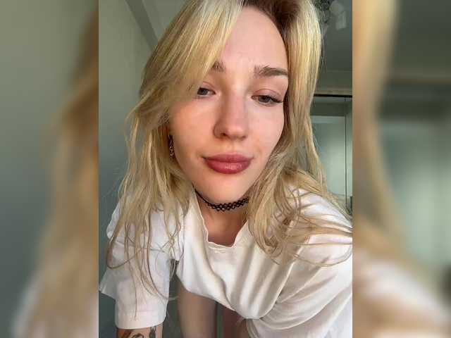 Looonacom live webcam show