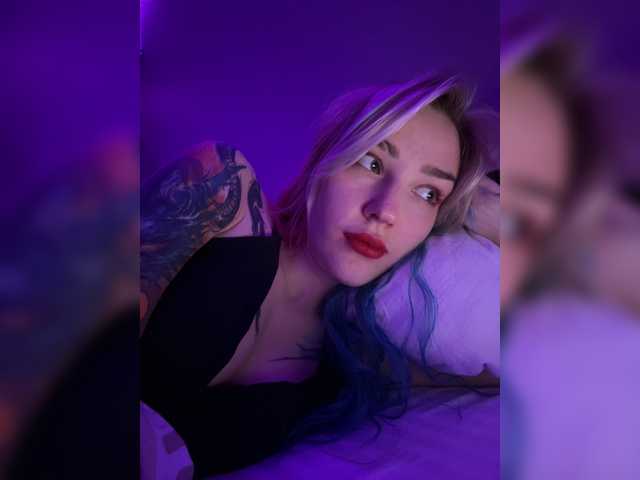 Looonacom live cam on BongaCams