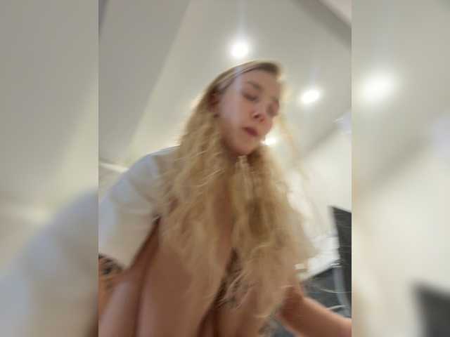 AlinnaAnnila live cam preview