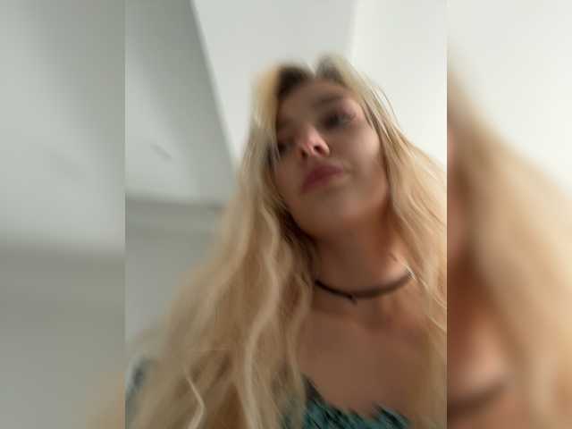 Looonacom live cam on BongaCams