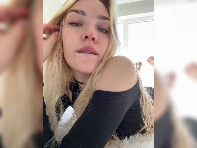 Looonacom live cam on BongaCams