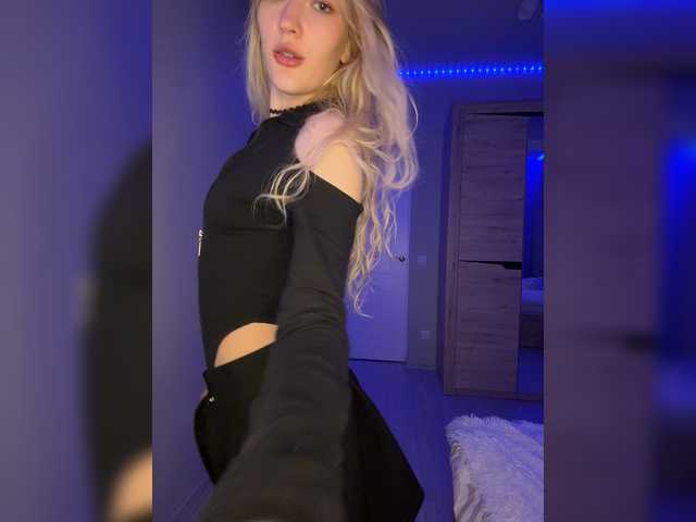 Looonacom live cam on BongaCams