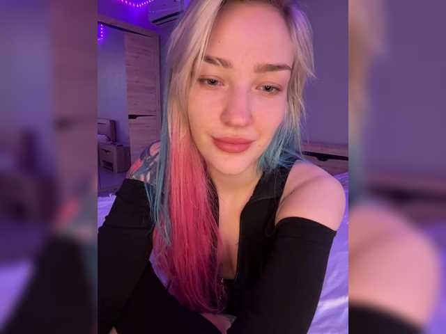 Looonacom live cam on BongaCams