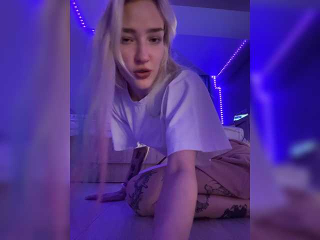 Looonacom live cam on BongaCams