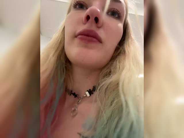 Looonacom live cam on BongaCams