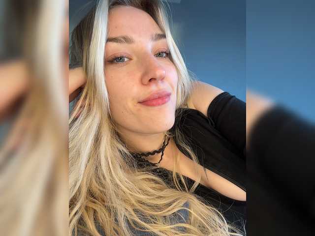 Looonacom live cam on BongaCams