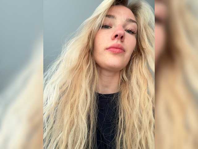 Looonacom live cam on BongaCams