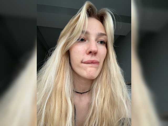 Looonacom live cam on BongaCams