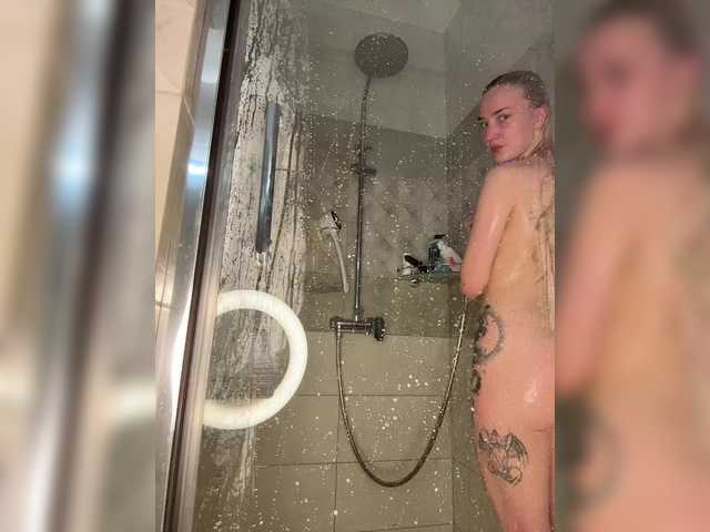 Looonacom live cam on BongaCams