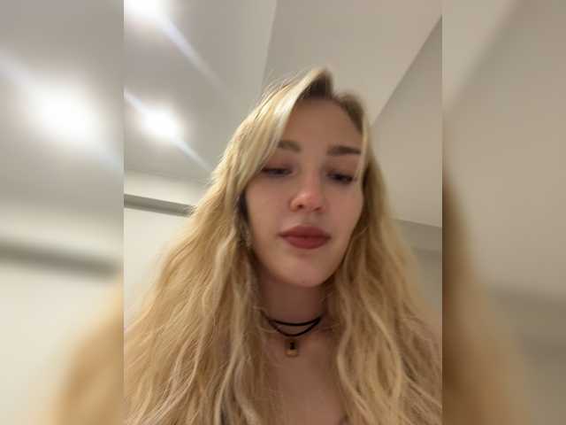Looonacom live cam on BongaCams