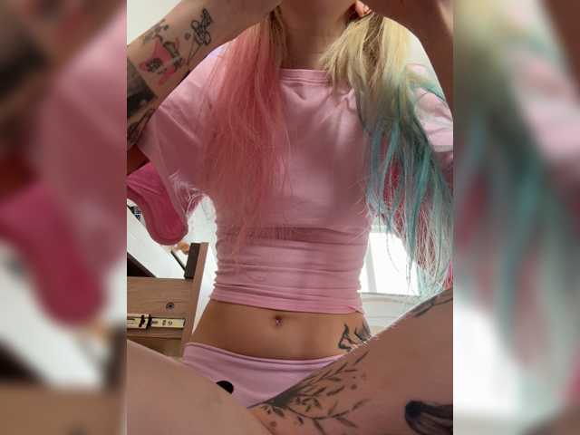 Looonacom live cam on BongaCams