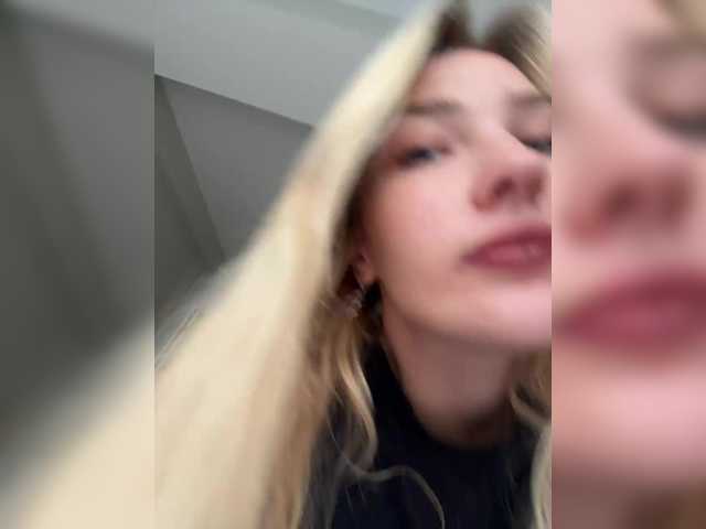 Looonacom live cam on BongaCams
