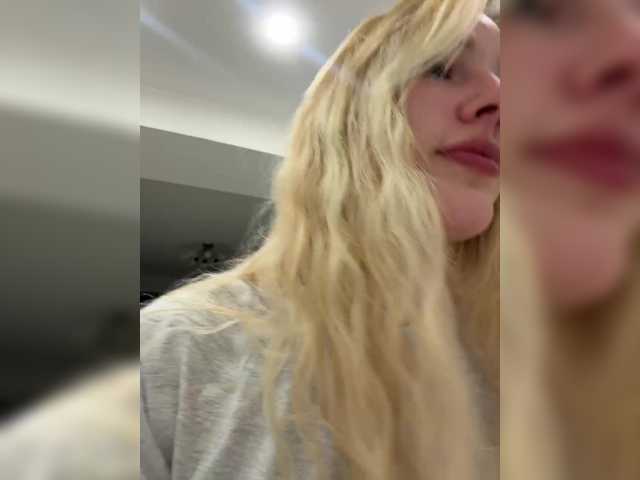 Looonacom live cam on BongaCams